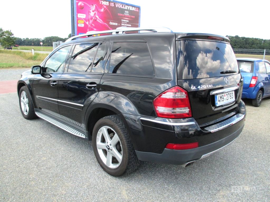 Mercedes-Benz GL, 2007 - pohled č. 3