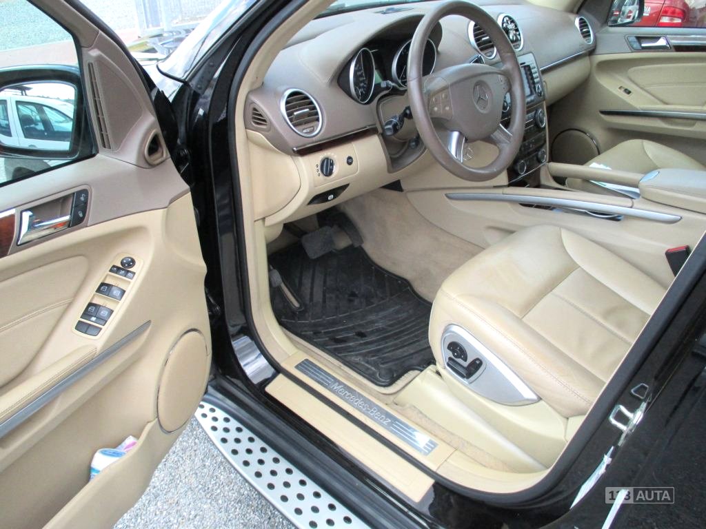 Mercedes-Benz GL, 2007 - pohled č. 7