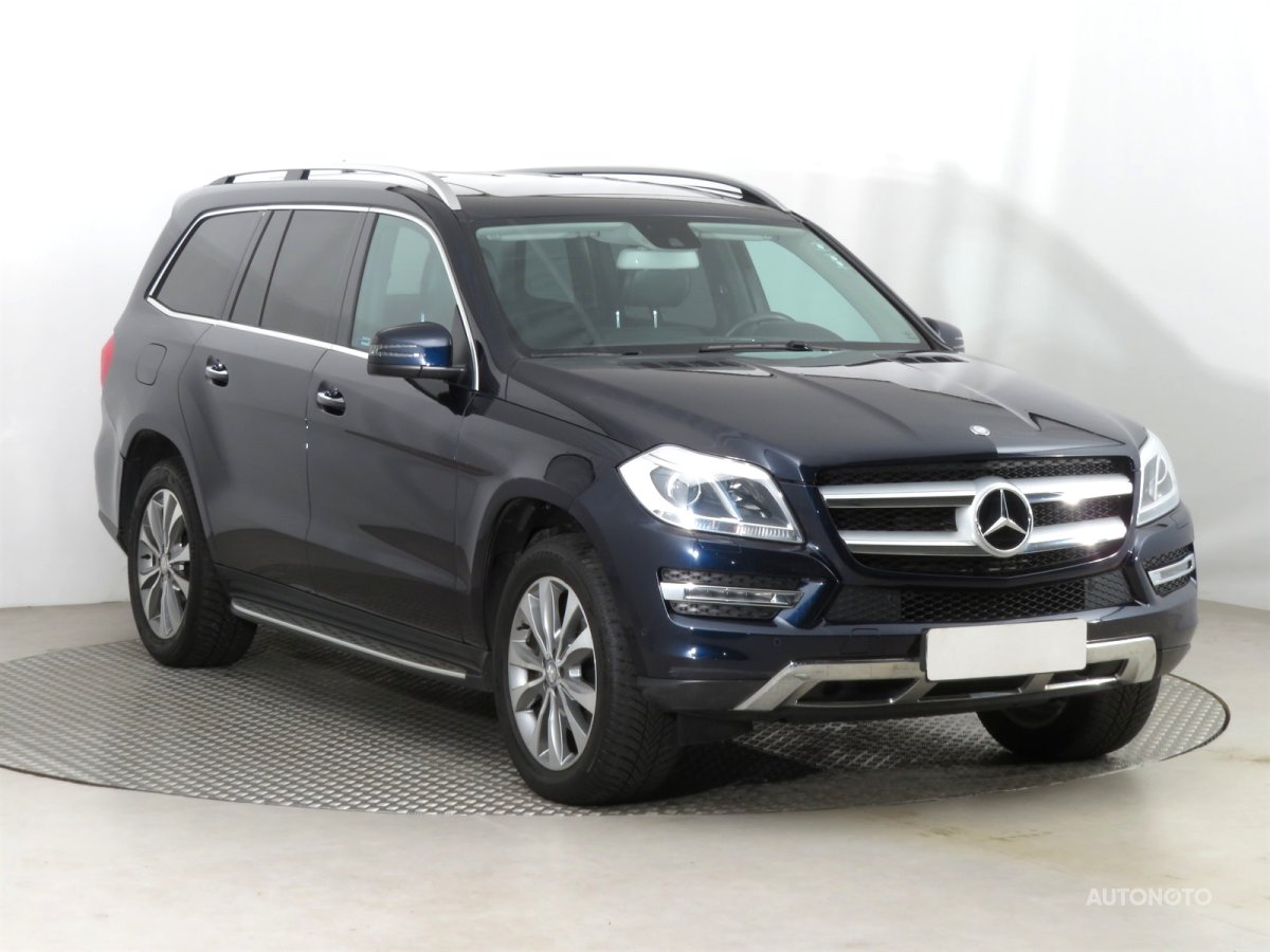 Mercedes-Benz GL, 2013 - celkový pohled