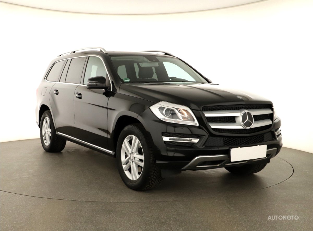 Mercedes-Benz GL, 2013 - celkový pohled