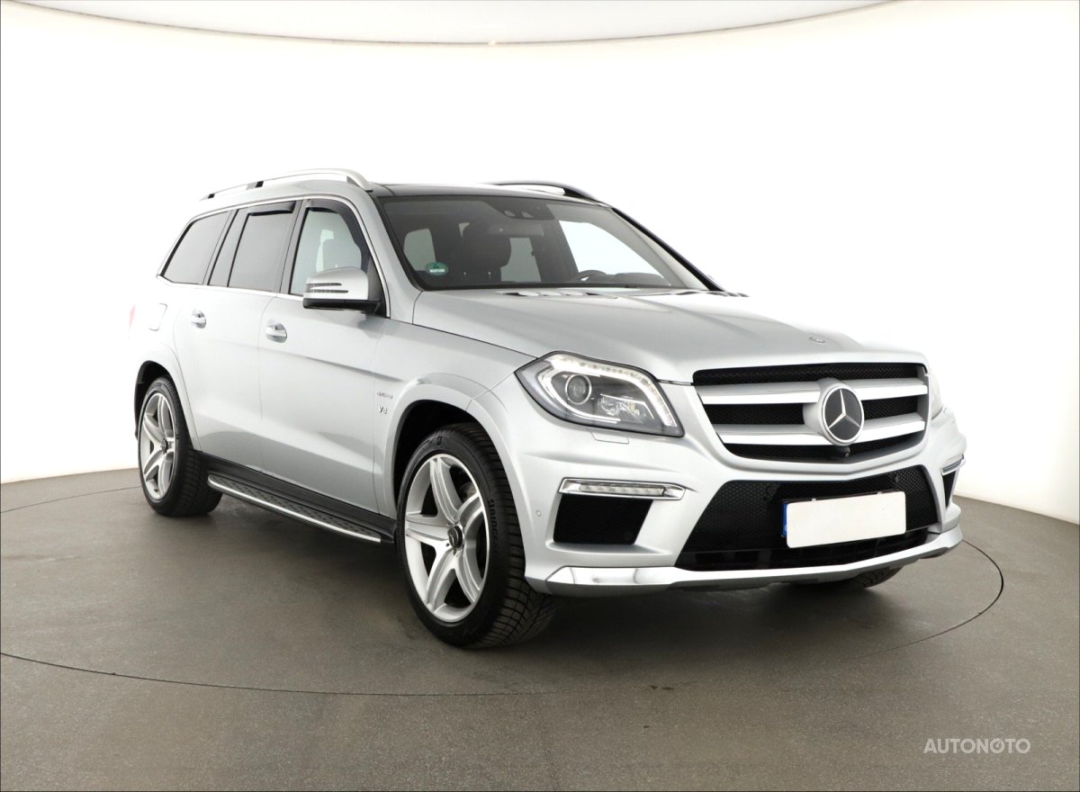 Mercedes-Benz GL, 2015 - pohled č. 1