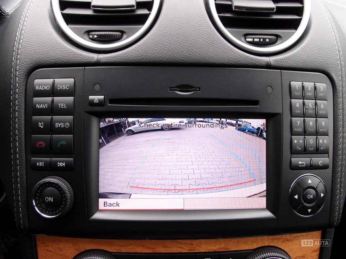 Mercedes-Benz GL, 2010 - pohled č. 18