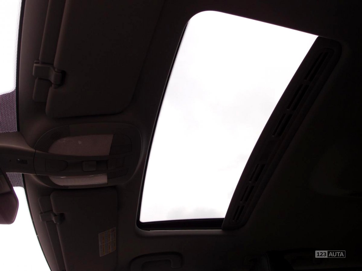 Mercedes-Benz GL, 2010 - pohled č. 27