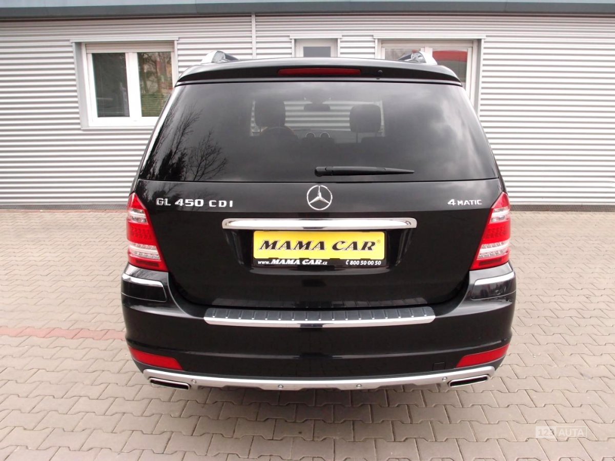 Mercedes-Benz GL, 2010 - pohled č. 6