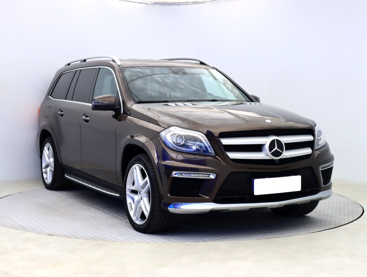 Mercedes-Benz GL, 2013 - celkový pohled