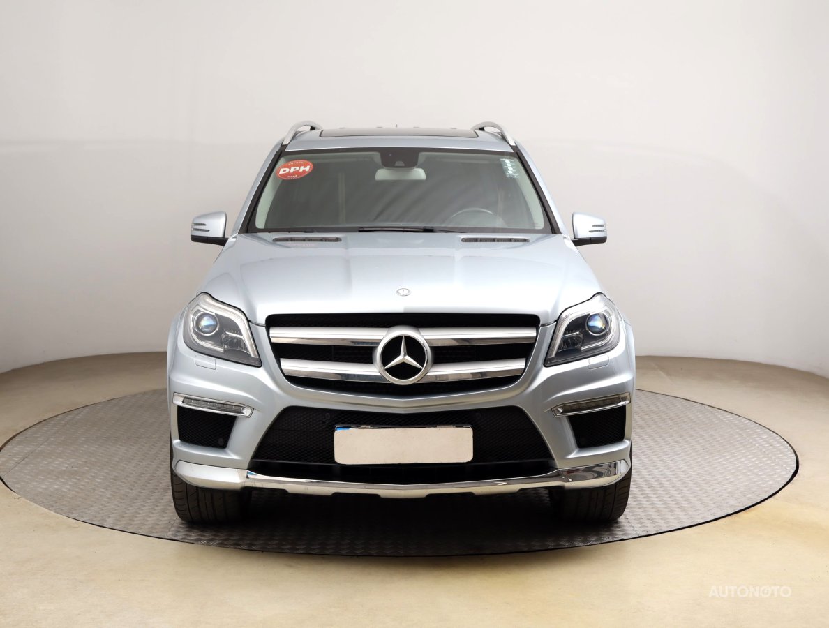 Mercedes-Benz GL, 2014 - pohled č. 2