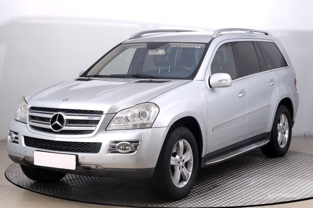 Mercedes-Benz GL, 2007 - pohled č. 3