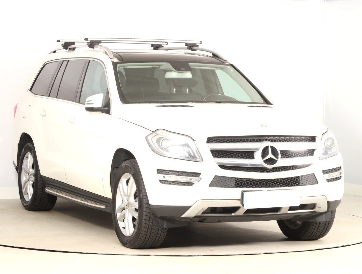 Mercedes-Benz GL, 2013 - celkový pohled