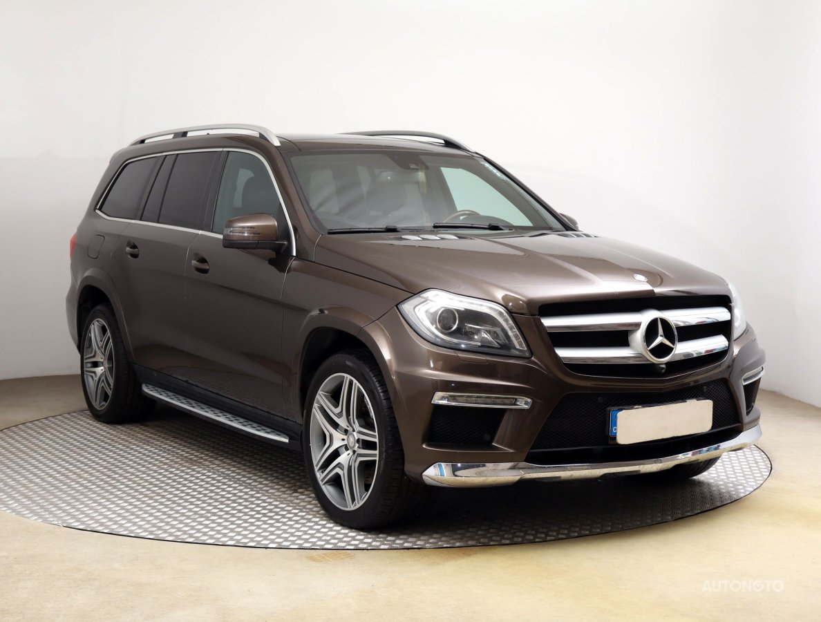 Mercedes-Benz GL, 2014 - celkový pohled