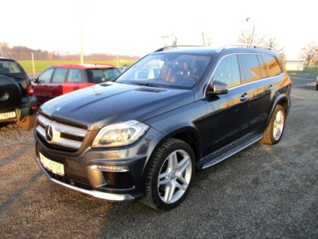 Mercedes-Benz GL, 2013 - pohled č. 2