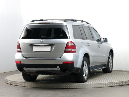 Mercedes-Benz GL, 2007 - pohled č. 7