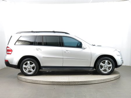 Mercedes-Benz GL, 2007 - pohled č. 8