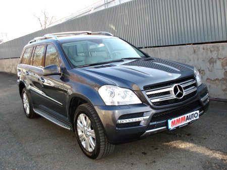 Mercedes-Benz GL, 2012 - pohled č. 2