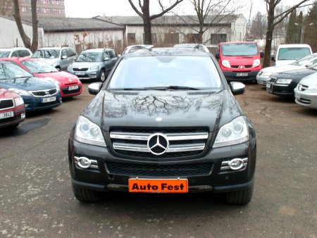 Mercedes-Benz GL, 2008 - pohled č. 2