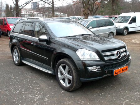 Mercedes-Benz GL, 2008 - pohled č. 3