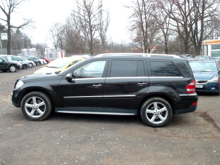 Mercedes-Benz GL, 2008 - pohled č. 5
