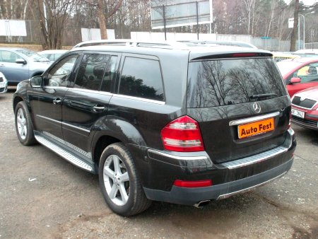 Mercedes-Benz GL, 2008 - pohled č. 6
