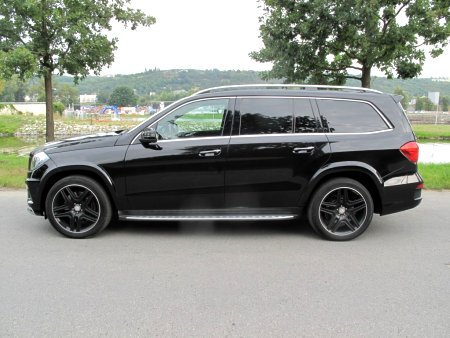 Mercedes-Benz GL, 2014 - pohled č. 3