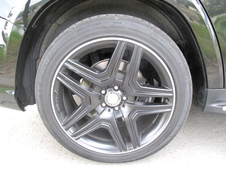 Mercedes-Benz GL, 2014 - pohled č. 9