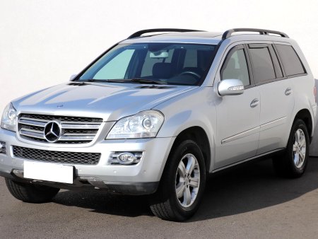 Mercedes-Benz GL, 2007 - pohled č. 3