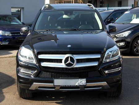 Mercedes-Benz GL, 2016 - pohled č. 2