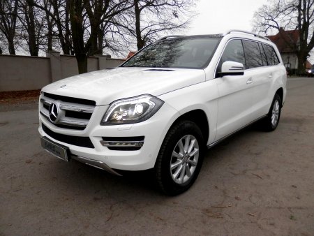 Mercedes-Benz GL, 2014 - pohled č. 2