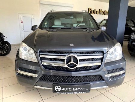 Mercedes-Benz GL, 2012 - pohled č. 2