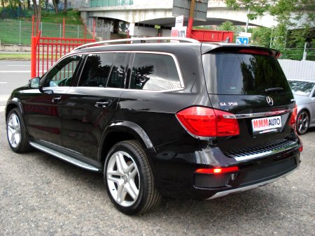 Mercedes-Benz GL, 2013 - pohled č. 3