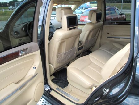 Mercedes-Benz GL, 2007 - pohled č. 10