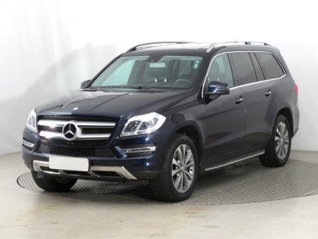 Mercedes-Benz GL, 2013 - pohled č. 3