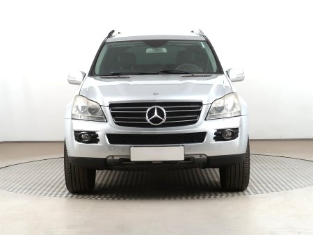 Mercedes-Benz GL, 2009 - pohled č. 2