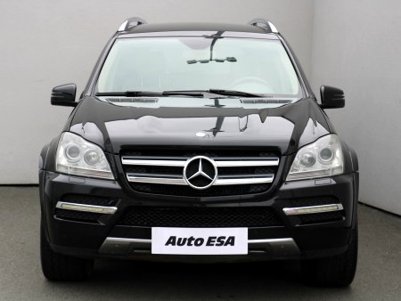 Mercedes-Benz GL, 2010 - pohled č. 2