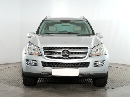 Mercedes-Benz GL, 2008 - pohled č. 2