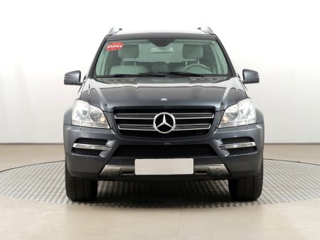 Mercedes-Benz GL, 2012 - pohled č. 2