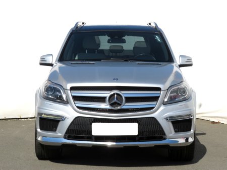 Mercedes-Benz GL, 2013 - pohled č. 2