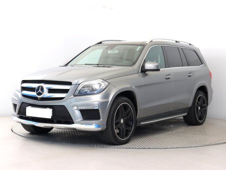Mercedes-Benz GL, 2015 - pohled č. 3