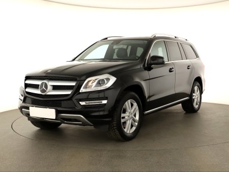 Mercedes-Benz GL, 2013 - pohled č. 3