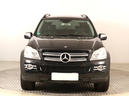 Mercedes-Benz GL, 2008 - pohled č. 2