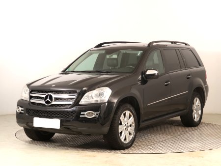 Mercedes-Benz GL, 2008 - pohled č. 3