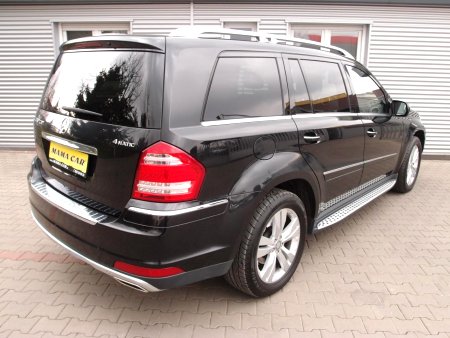 Mercedes-Benz GL, 2010 - pohled č. 7
