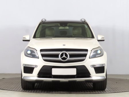 Mercedes-Benz GL, 2013 - pohled č. 2