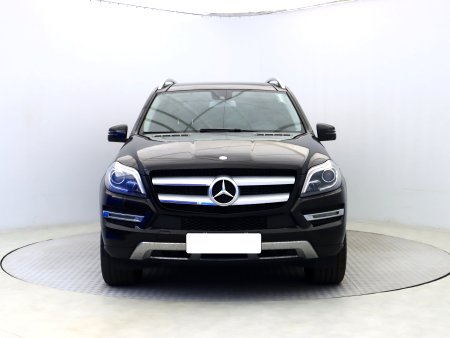 Mercedes-Benz GL, 2015 - pohled č. 2