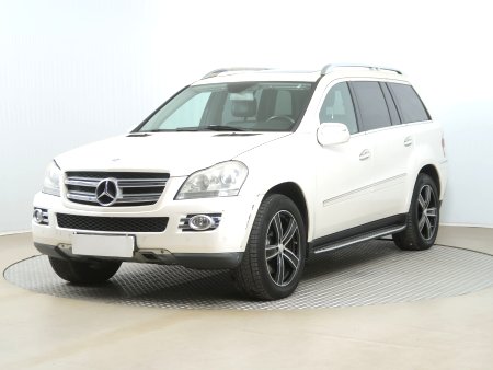 Mercedes-Benz GL, 2009 - pohled č. 3
