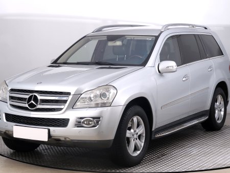 Mercedes-Benz GL, 2007 - pohled č. 3