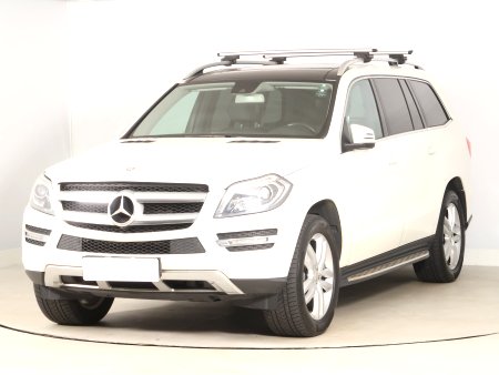 Mercedes-Benz GL, 2013 - pohled č. 3