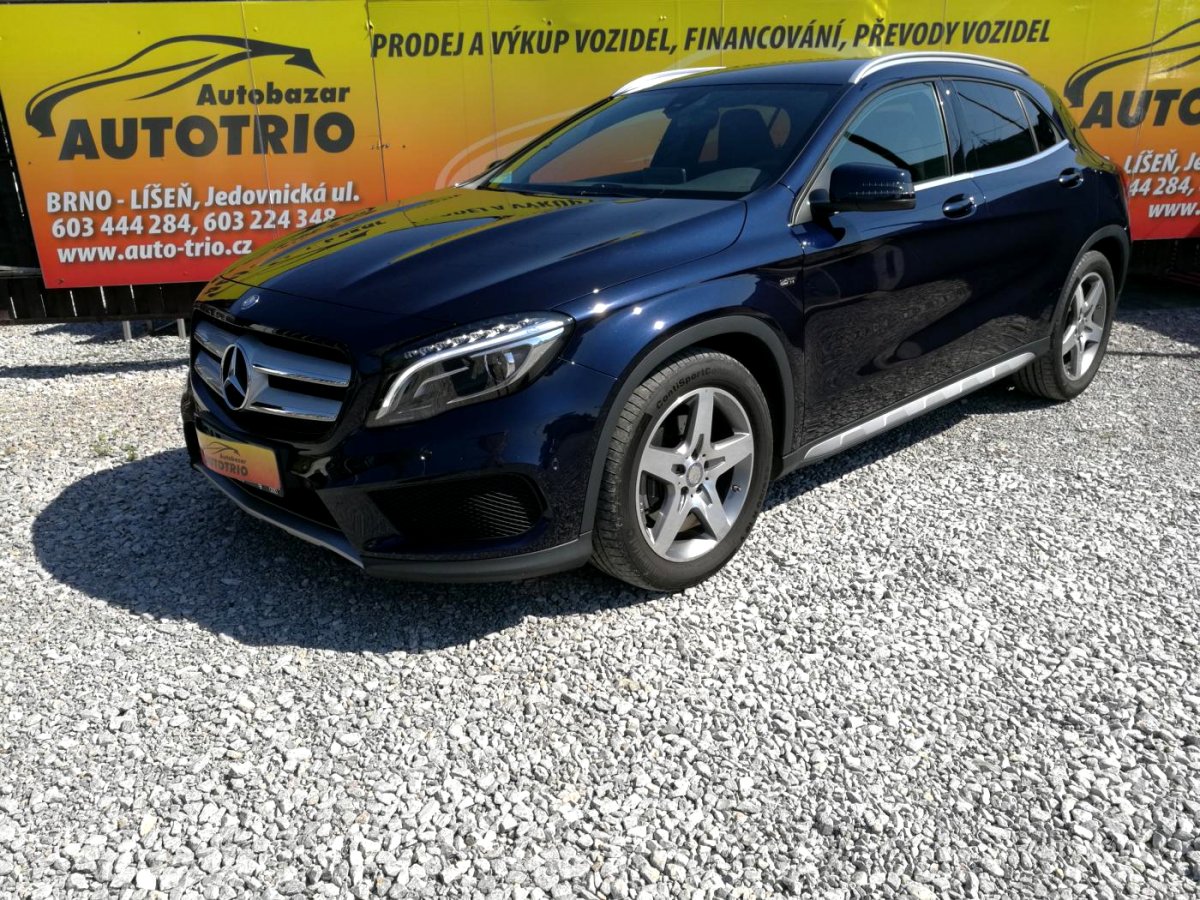 Mercedes-Benz GLA, 2016 - celkový pohled
