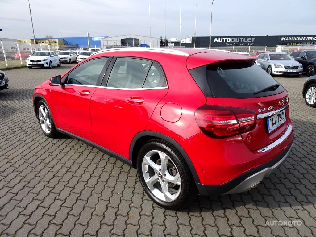 Mercedes-Benz GLA, 2019 - pohled č. 3