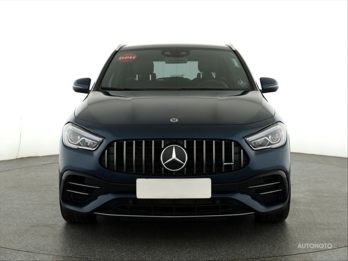 Mercedes-Benz GLA, 2022 - pohled č. 2