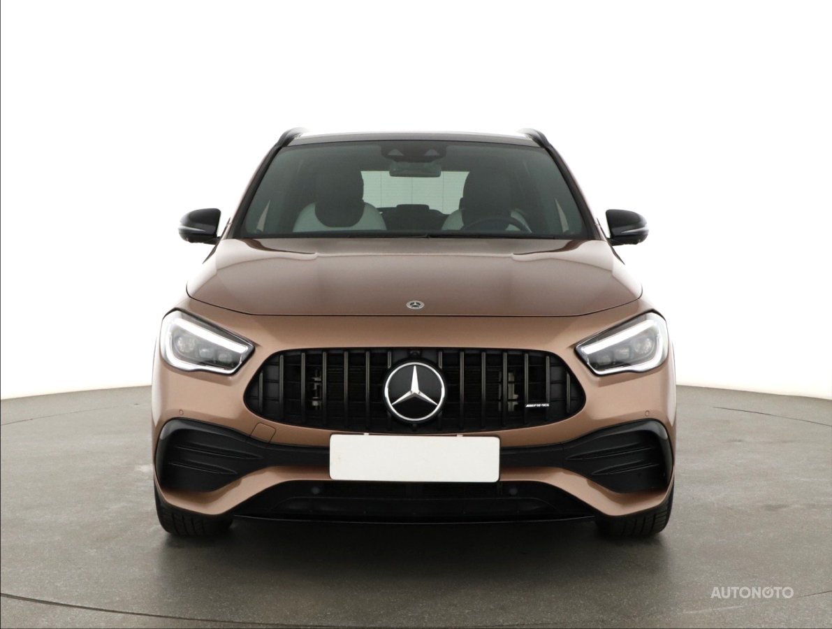 Mercedes-Benz GLA, 2021 - pohled č. 2