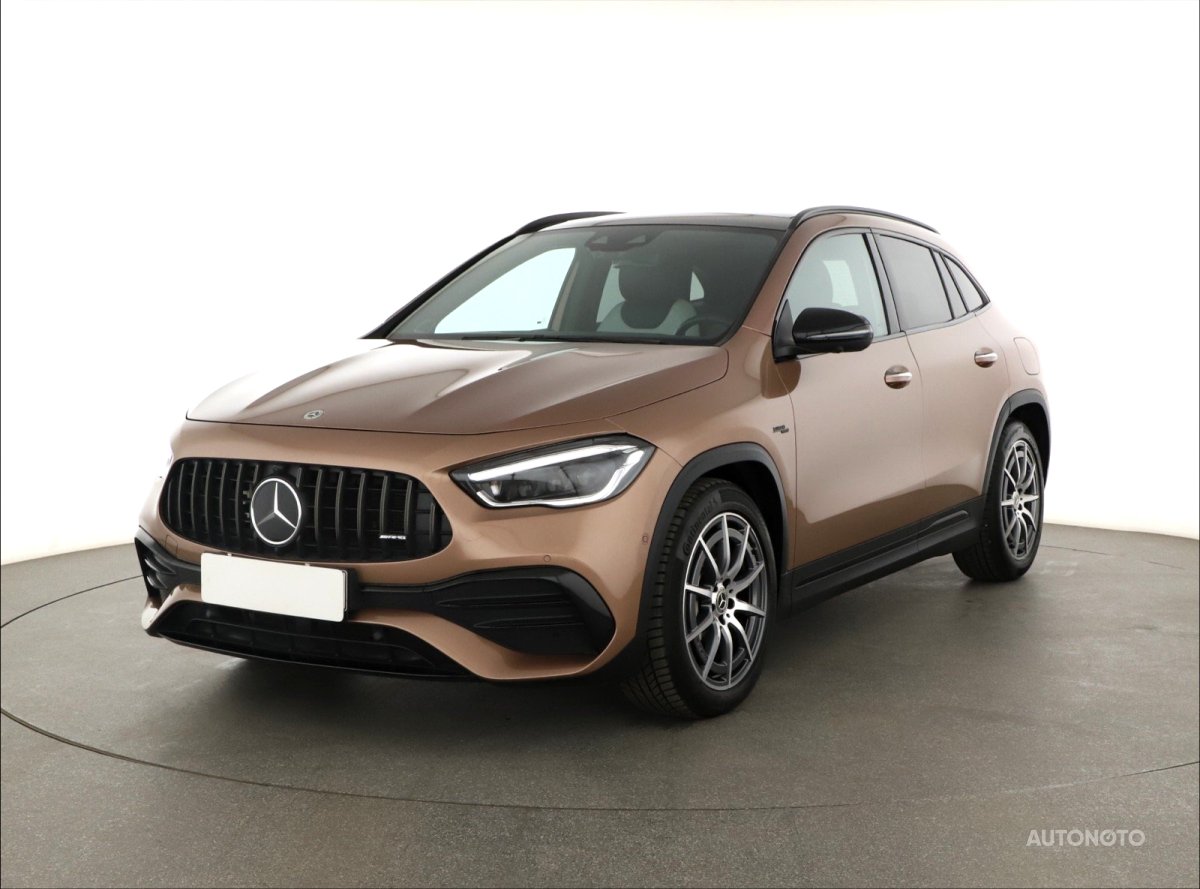 Mercedes-Benz GLA, 2021 - pohled č. 3